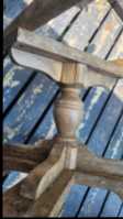 Table legs 