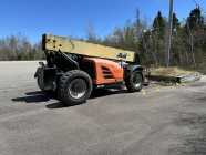 Telehandler - Photo 2 of 3