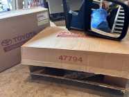 Toyota tundra mats and mirrors (NEW)