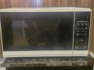 Use microwave for sale - Photo 1 of 3