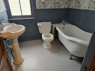 Vintage Bathroom Set - Full 5+ Bathroom Set 