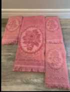 For Sale: Vintage Pink Floral Towel Set