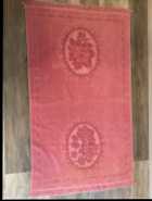 For Sale: Vintage Pink Floral Towel Set - Photo 2 of 3