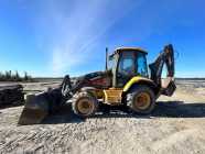 Volvo BL70B Heavy Duty Rubber Tire Backhoe SALE - Photo 3 of 7