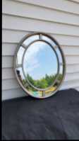 Wall mirror