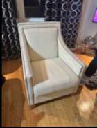 White chair - Photo 1 of 4